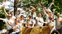 Dobrovoľníci v Bratislave budú čítať deťom, vyčistia Malý Dunaj a vytvoria záhradu na streche