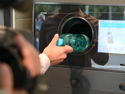 Lidl umožní zákazníkom v Ružinove recyklovať PET fľaše a plechovky
