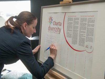 K podpore rôznorodosti a prístupu bez predsudkov sa na Slovensku hlási už takmer stovka zamestnávateľov